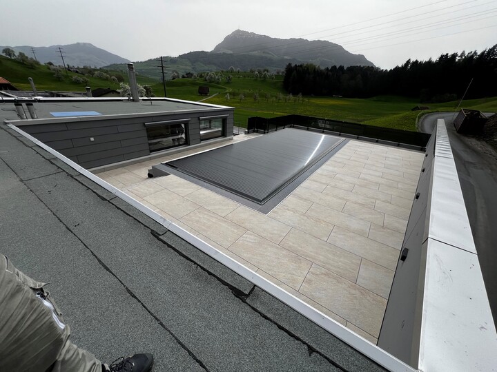 I supporti Pedestal Prime® completano un meraviglioso rooftop in Svizzera